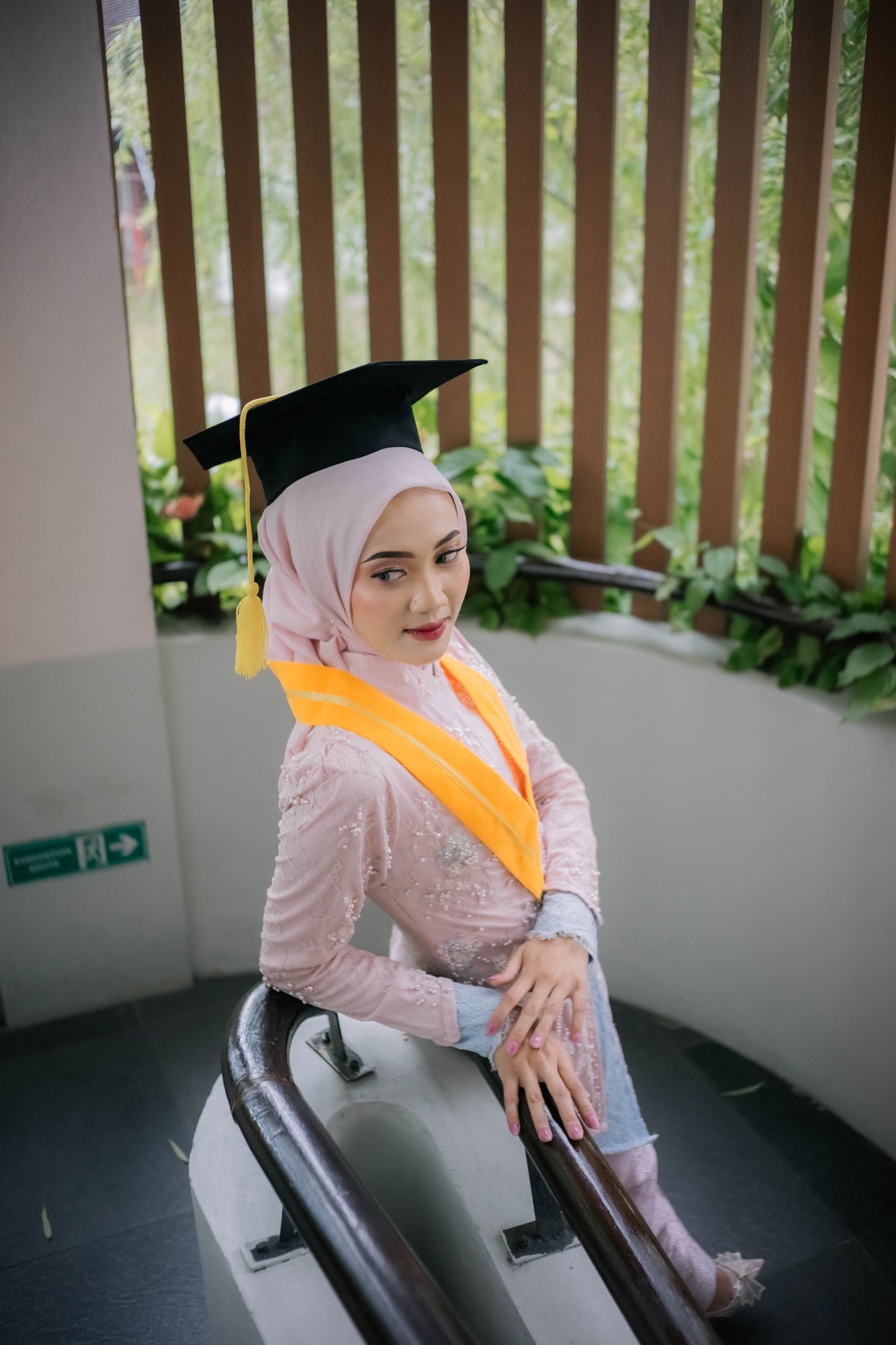Contoh hasil foto wisuda 18