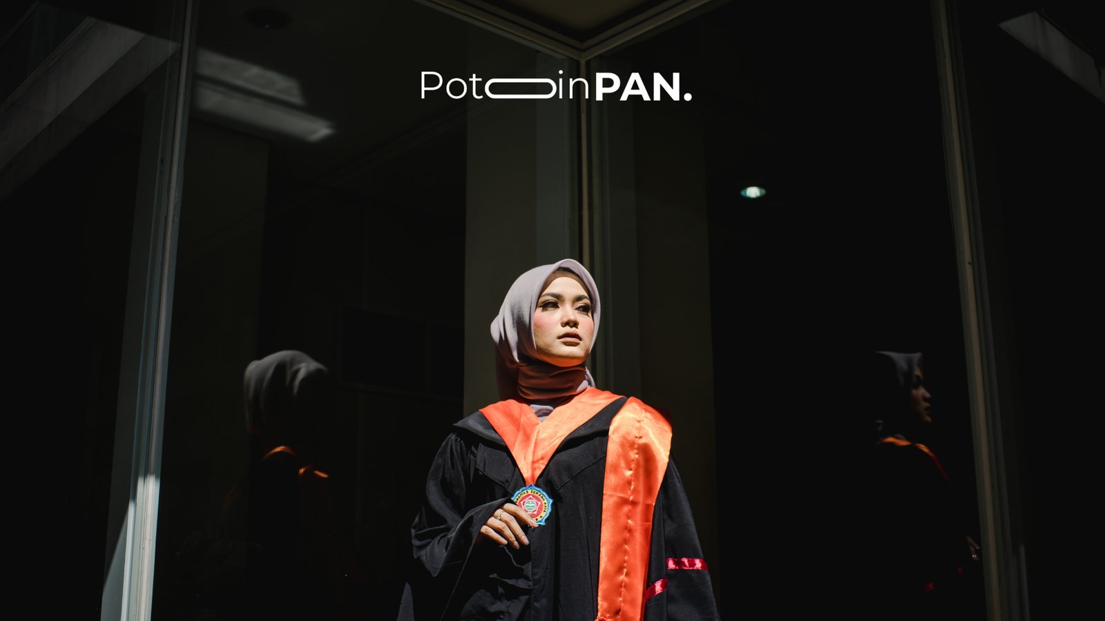 Contoh hasil foto wisuda